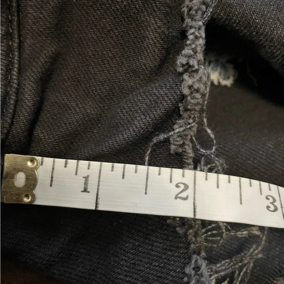 Topshop High  Waisted Black Floral Embroidered Denim Jean Short Women’s 0 - Picture 6 of 8